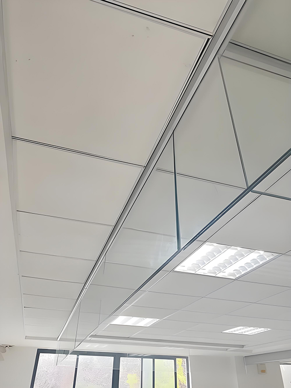 乌兰玻璃乌兰挡烟垂壁