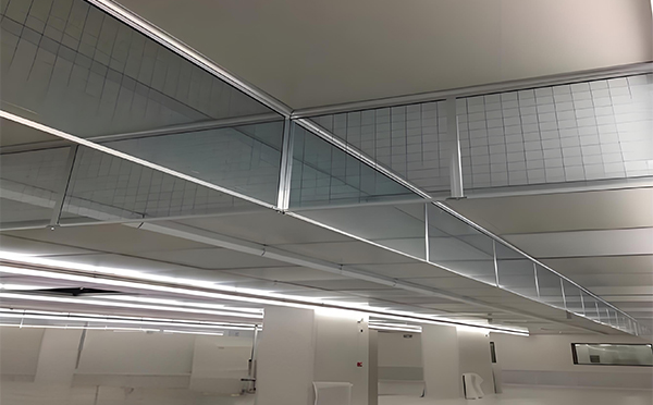 乌兰玻璃挡烟垂壁