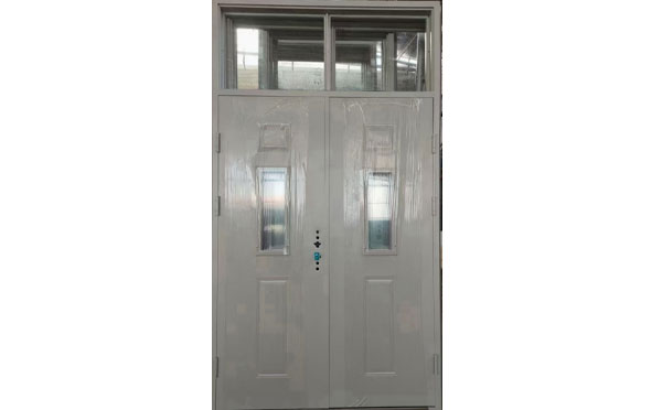 乌兰学校教室门