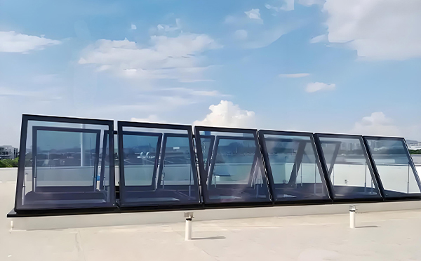 乌兰排烟窗有效面积计算方法与应用