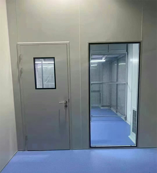 学校教学楼完成乌兰防火门标准化安装 学校教学楼完成乌兰防火门标准化安装